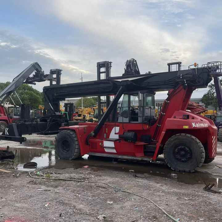 Used KALMAR DRF450-60S5 Port Reach Stacker Container Dedicated 45t - Річстакер: фото 4 Used KALMAR DRF450-60S5 Port Reach Stacker Container Dedicated 45t - Річстакер: фото 4