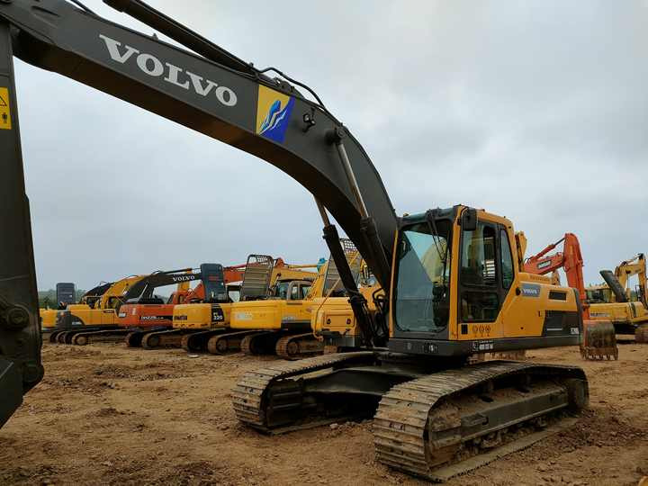 Used Strong Power volvo EC290 Korea Excavator volvo Excavator 290 for Sale 20T 30T EC210 EC240 EC300 EC360 - Екскаватор: фото 3 Used Strong Power volvo EC290 Korea Excavator volvo Excavator 290 for Sale 20T 30T EC210 EC240 EC300 EC360 - Екскаватор: фото 3