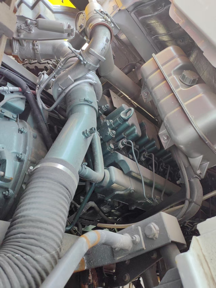 Howo HOWO 8X4 dump truck for sale - Самоскид вантажівка: фото 3 Howo HOWO 8X4 dump truck for sale - Самоскид вантажівка: фото 3