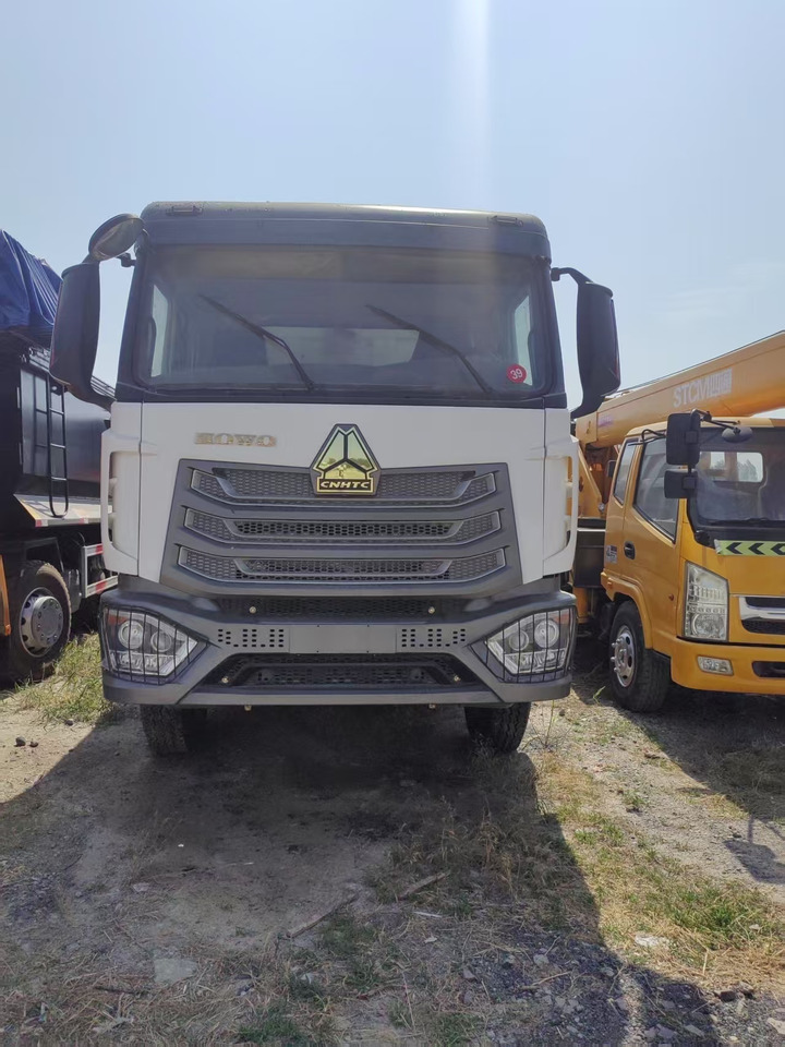 Howo HOWO 8X4 dump truck for sale - Самоскид вантажівка: фото 1 Howo HOWO 8X4 dump truck for sale - Самоскид вантажівка: фото 1