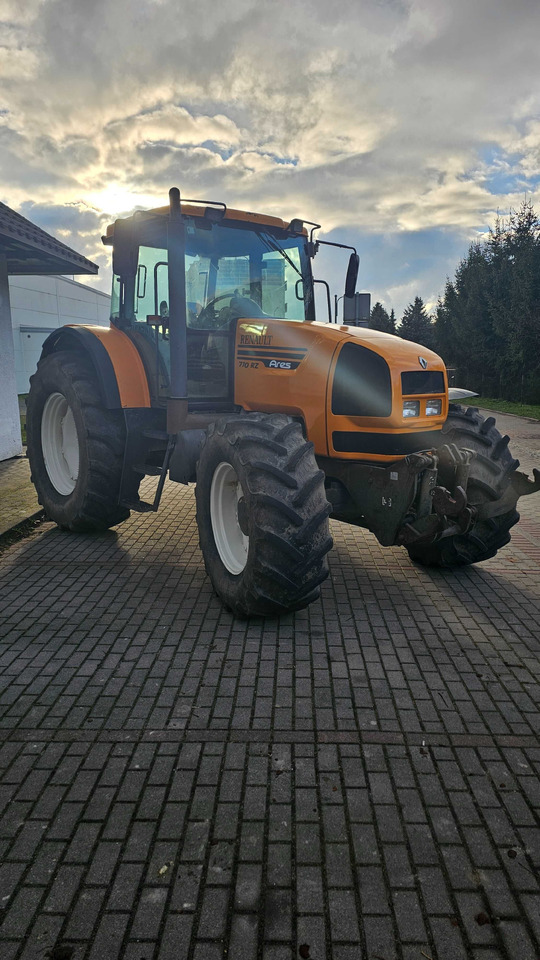 Renault Ares 710 RZ przedni tuz klimatyzacja - Трактор: фото 3 Renault Ares 710 RZ przedni tuz klimatyzacja - Трактор: фото 3