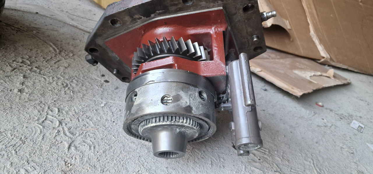 Kosz WOM wałek PTO 984_0409 9840_453 860_13345 Ford New Holland - Запчастини в категорії Сільськогосподарська техніка: фото 1 Kosz WOM wałek PTO 984_0409 9840_453 860_13345 Ford New Holland - Запчастини в категорії Сільськогосподарська техніка: фото 1