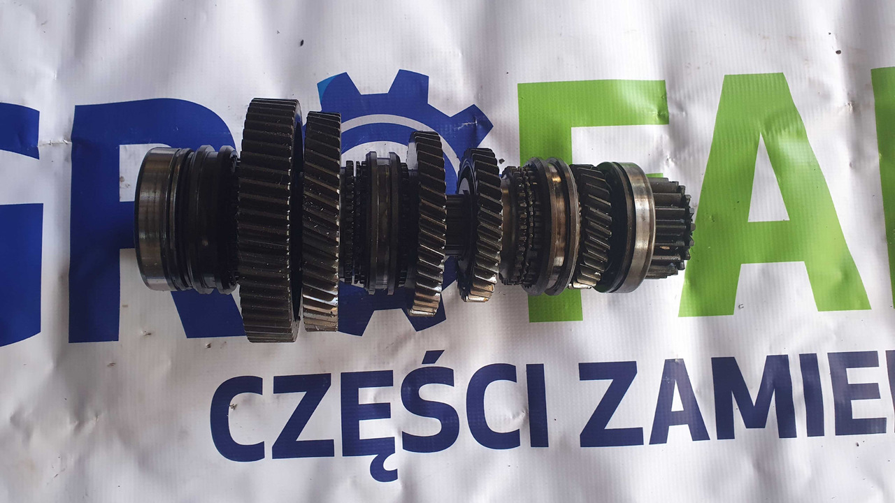 Wał pośredni koło zebate Deutz Fahr Same Lamborghini 0.008.5155.0 - Запчастини в категорії Сільськогосподарська техніка: фото 1 Wał pośredni koło zebate Deutz Fahr Same Lamborghini 0.008.5155.0 - Запчастини в категорії Сільськогосподарська техніка: фото 1