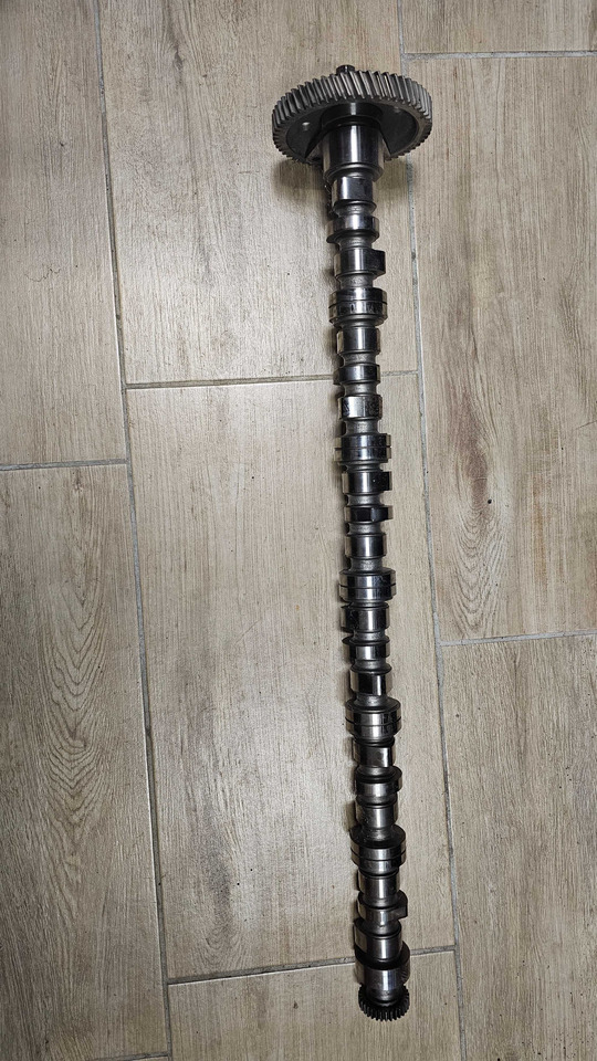 Wał rozrządu Same Lamborghini Deutz Fahr 0.075.1310.3 - Запчастини в категорії Сільськогосподарська техніка: фото 1 Wał rozrządu Same Lamborghini Deutz Fahr 0.075.1310.3 - Запчастини в категорії Сільськогосподарська техніка: фото 1