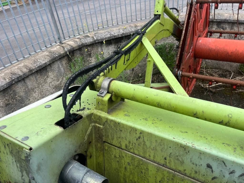 Claas C 600 - Навісне обладнання для комбайна: фото 4 Claas C 600 - Навісне обладнання для комбайна: фото 4