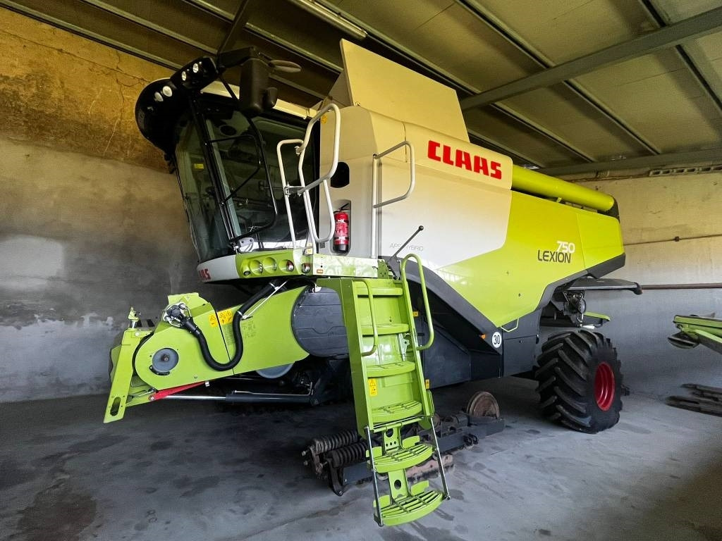 Claas LEXION 750 ACR - Зернозбиральний комбайн: фото 1 Claas LEXION 750 ACR - Зернозбиральний комбайн: фото 1