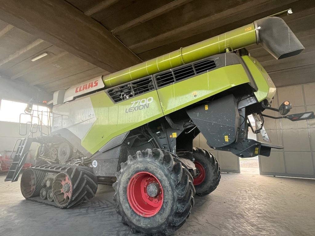 Claas Lexion 7700 TT RISO - Зернозбиральний комбайн: фото 1 Claas Lexion 7700 TT RISO - Зернозбиральний комбайн: фото 1