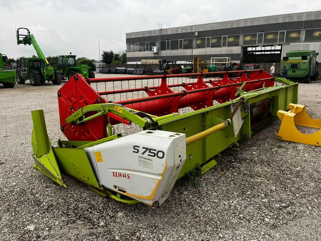 Claas S 750 - Навісне обладнання для комбайна: фото 1 Claas S 750 - Навісне обладнання для комбайна: фото 1