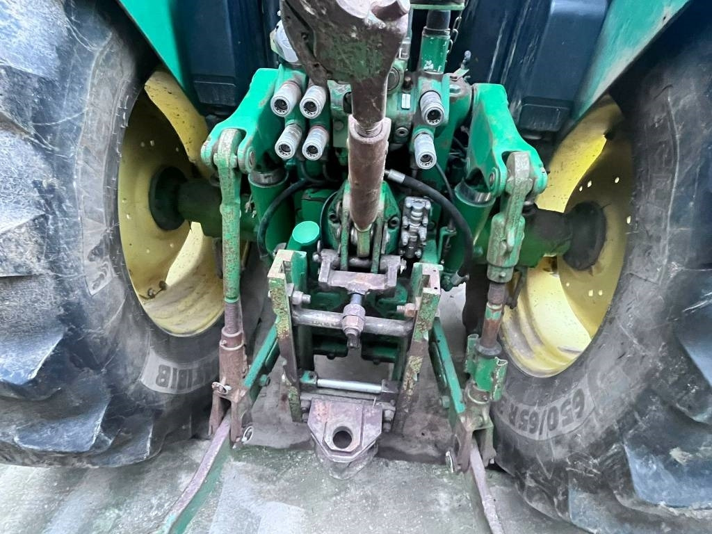 John Deere 6610 - Трактор: фото 4 John Deere 6610 - Трактор: фото 4