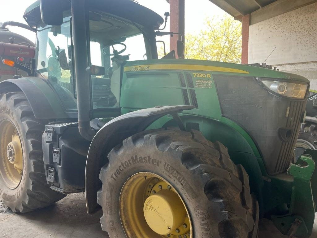 John Deere 7230 R - Трактор: фото 4 John Deere 7230 R - Трактор: фото 4