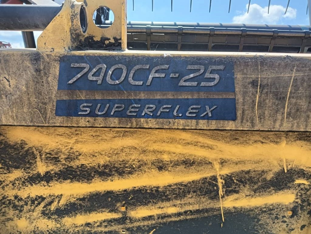New Holland SOIA FLEX 7 MT - Навісне обладнання для комбайна: фото 3 New Holland SOIA FLEX 7 MT - Навісне обладнання для комбайна: фото 3
