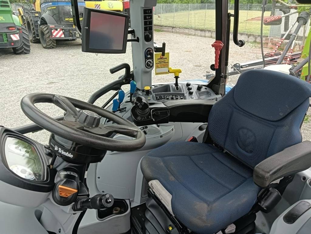 Трактор New Holland T 5.120: фото 11