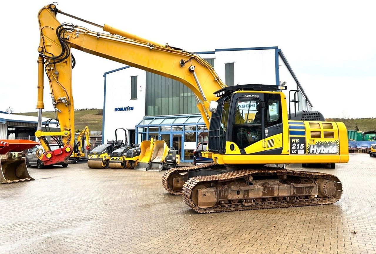 Komatsu HB215LC-3 - Гусеничний екскаватор: фото 1 Komatsu HB215LC-3 - Гусеничний екскаватор: фото 1