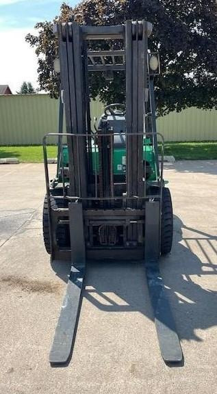 Mitsubishi Chariot élévateur diesel FD30N fenwick - Дизельний навантажувач: фото 4 Mitsubishi Chariot élévateur diesel FD30N fenwick - Дизельний навантажувач: фото 4