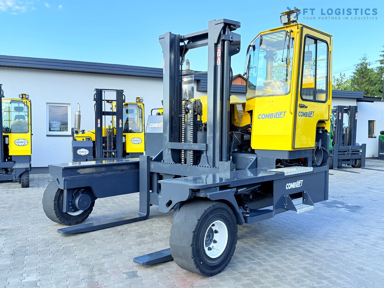 COMBILIFT C14000 / DUPLEX 3600MM / FREE-LIFT / POSITIONER - Чотириходовий річ-трак: фото 1 COMBILIFT C14000 / DUPLEX 3600MM / FREE-LIFT / POSITIONER - Чотириходовий річ-трак: фото 1