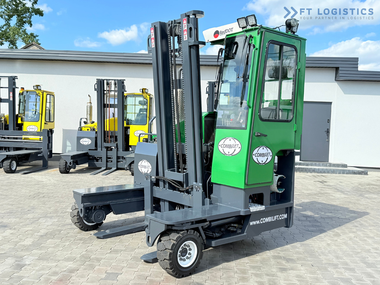 COMBILIFT C3500 / DUPLEX 4100MM / GAS / EXTENDABLE FORKS / CABIN / HEATING + AIR CONDITIONING / LIKE NEW - Чотириходовий річ-трак: фото 1 COMBILIFT C3500 / DUPLEX 4100MM / GAS / EXTENDABLE FORKS / CABIN / HEATING + AIR CONDITIONING / LIKE NEW - Чотириходовий річ-трак: фото 1