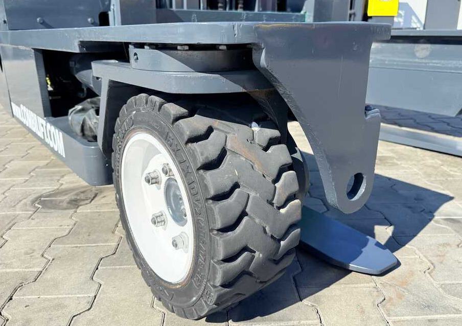 Combilift C3000 / DIESEL / DUPLEX - 4100MM / FREE-LIFT / CABIN / LIKE-NEW - Чотириходовий річ-трак: фото 3 Combilift C3000 / DIESEL / DUPLEX - 4100MM / FREE-LIFT / CABIN / LIKE-NEW - Чотириходовий річ-трак: фото 3