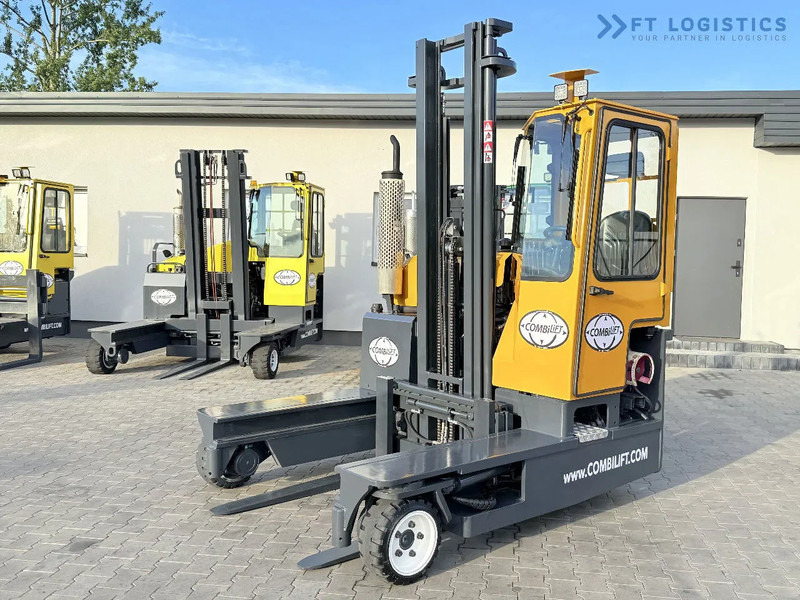 Combilift C3000 / GAS / DUPLEX 4500MM / ONLY 3096 HOURS / FORK SIDE SHIFT / FULL CABIN / EXCELLENT CONDITION / Wide range of four-way and - Чотириходовий річ-трак: фото 1 Combilift C3000 / GAS / DUPLEX 4500MM / ONLY 3096 HOURS / FORK SIDE SHIFT / FULL CABIN / EXCELLENT CONDITION / Wide range of four-way and - Чотириходовий річ-трак: фото 1