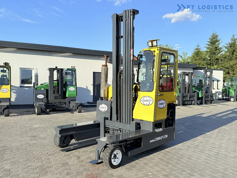 Combilift C3000 / GAS / TRIPLEX – 7500MM / SIDESHIFT / FORK POSITIONER / FREE LIFT / FULL HEATED CABIN / ONLY 7868 HOURS / CONDITION – LIK - Чотириходовий річ-трак: фото 1 Combilift C3000 / GAS / TRIPLEX – 7500MM / SIDESHIFT / FORK POSITIONER / FREE LIFT / FULL HEATED CABIN / ONLY 7868 HOURS / CONDITION – LIK - Чотириходовий річ-трак: фото 1