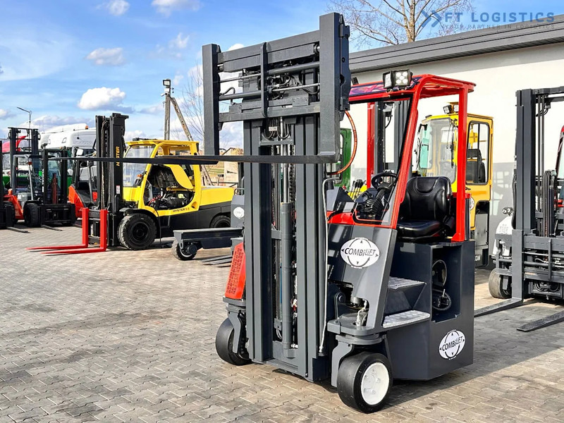 Combilift C3000CB / LPG / TRIPLEX / 5500MM / FREE LIFT / FORK SHIFT / POSITIONER C3000CB / LPG / TRIPLEX / 5500MM / FREE LIFT / FORK SHIFT - Чотириходовий річ-трак: фото 1 Combilift C3000CB / LPG / TRIPLEX / 5500MM / FREE LIFT / FORK SHIFT / POSITIONER C3000CB / LPG / TRIPLEX / 5500MM / FREE LIFT / FORK SHIFT - Чотириходовий річ-трак: фото 1