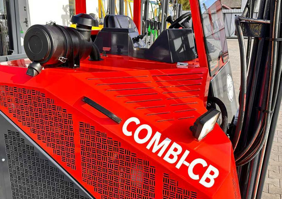 Combilift C3000CB / LPG / TRIPLEX / 5500MM / FREE LIFT / SIDE SHIFT + FORK POSITIONER / LIKE NEW - Чотириходовий річ-трак: фото 5 Combilift C3000CB / LPG / TRIPLEX / 5500MM / FREE LIFT / SIDE SHIFT + FORK POSITIONER / LIKE NEW - Чотириходовий річ-трак: фото 5