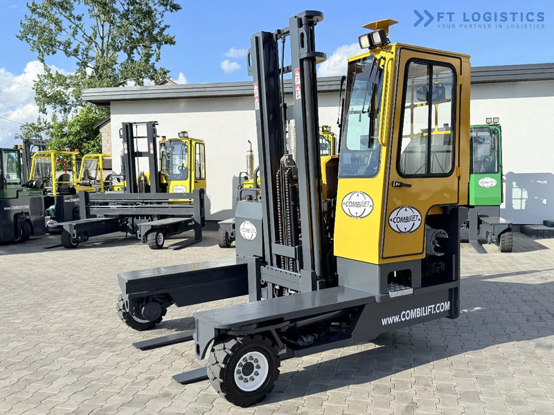 Combilift C4000 / GAS / DUPLEX – 4100MM / SIDESHIFT / FREE LIFT / FULL HEATED CABIN / ONLY 4223 HOURS / CONDITION – LIKE NEW! C4000 / GAS - Чотириходовий річ-трак: фото 2 Combilift C4000 / GAS / DUPLEX – 4100MM / SIDESHIFT / FREE LIFT / FULL HEATED CABIN / ONLY 4223 HOURS / CONDITION – LIKE NEW! C4000 / GAS - Чотириходовий річ-трак: фото 2