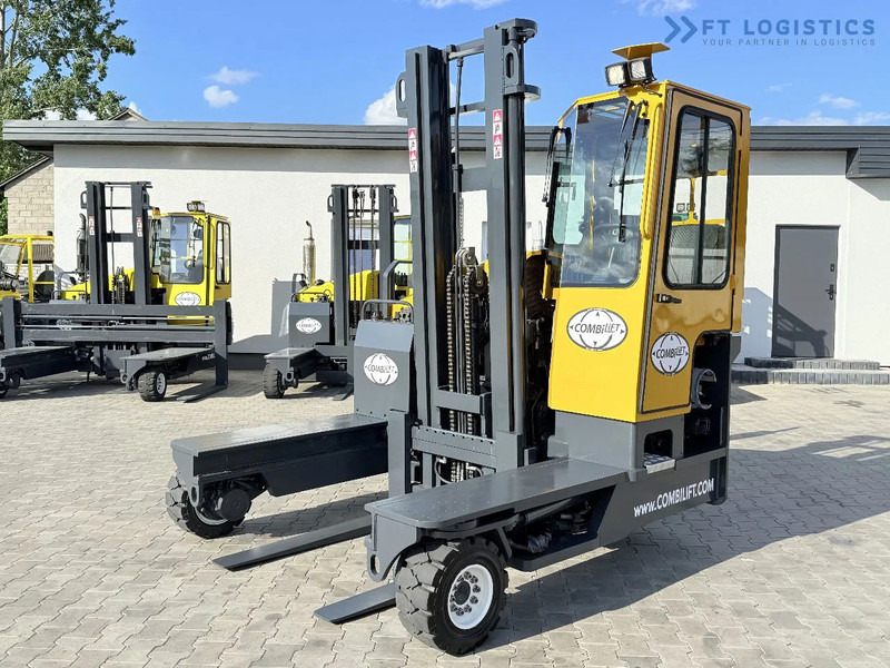 Combilift C4000 / GAS / DUPLEX – 4100MM / SIDESHIFT / FREE LIFT / FULL HEATED CABIN / ONLY 4223 HOURS / CONDITION – LIKE NEW! C4000 / GAS - Чотириходовий річ-трак: фото 1 Combilift C4000 / GAS / DUPLEX – 4100MM / SIDESHIFT / FREE LIFT / FULL HEATED CABIN / ONLY 4223 HOURS / CONDITION – LIKE NEW! C4000 / GAS - Чотириходовий річ-трак: фото 1