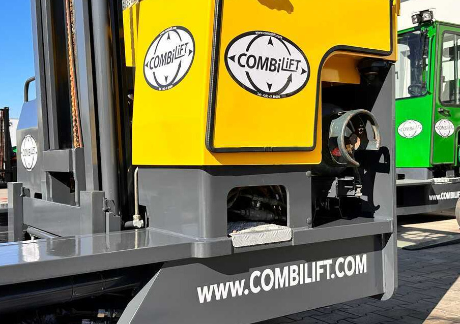 Combilift C4000 / LPG / DUPLEX / 4100MM / WEIGHT / FORK SIDE SHIFT / LIKE NEW - Чотириходовий річ-трак: фото 3 Combilift C4000 / LPG / DUPLEX / 4100MM / WEIGHT / FORK SIDE SHIFT / LIKE NEW - Чотириходовий річ-трак: фото 3