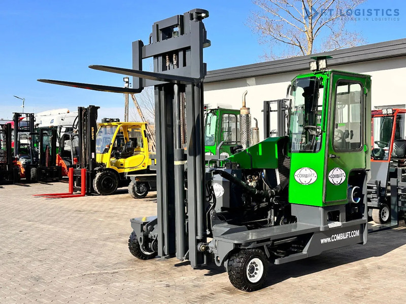 Combilift C4000 / LPG / DUPLEX / 4500MM / FREE LIFT / LIKE NEW C4000 / LPG / DUPLEX / 4500MM / FREE LIFT / LIKE NEW - Чотириходовий річ-трак: фото 1 Combilift C4000 / LPG / DUPLEX / 4500MM / FREE LIFT / LIKE NEW C4000 / LPG / DUPLEX / 4500MM / FREE LIFT / LIKE NEW - Чотириходовий річ-трак: фото 1