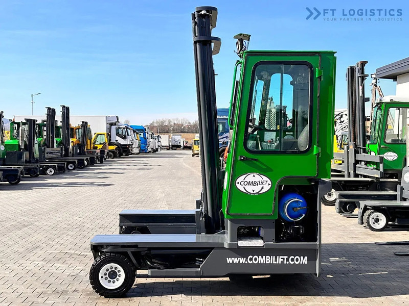 Combilift C4000 / LPG / DUPLEX / 4500MM / FREE LIFT / LIKE NEW C4000 / LPG / DUPLEX / 4500MM / FREE LIFT / LIKE NEW - Чотириходовий річ-трак: фото 3 Combilift C4000 / LPG / DUPLEX / 4500MM / FREE LIFT / LIKE NEW C4000 / LPG / DUPLEX / 4500MM / FREE LIFT / LIKE NEW - Чотириходовий річ-трак: фото 3
