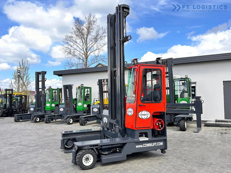 Combilift C4000 / TRIPLEX / 9300MM / FREE LIFT / POSITIONER / LPG / CABIN C4000 / TRIPLEX / 9300MM / FREE LIFT / POSITIONER / LPG / CABIN - Чотириходовий річ-трак: фото 3 Combilift C4000 / TRIPLEX / 9300MM / FREE LIFT / POSITIONER / LPG / CABIN C4000 / TRIPLEX / 9300MM / FREE LIFT / POSITIONER / LPG / CABIN - Чотириходовий річ-трак: фото 3
