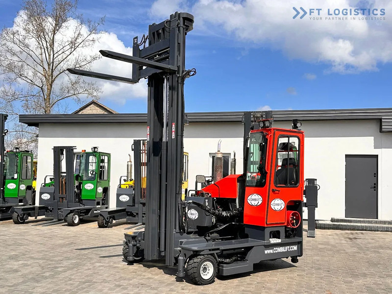 Combilift C4000 / TRIPLEX / 9300MM / FREE LIFT / POSITIONER / LPG / CABIN C4000 / TRIPLEX / 9300MM / FREE LIFT / POSITIONER / LPG / CABIN - Чотириходовий річ-трак: фото 1 Combilift C4000 / TRIPLEX / 9300MM / FREE LIFT / POSITIONER / LPG / CABIN C4000 / TRIPLEX / 9300MM / FREE LIFT / POSITIONER / LPG / CABIN - Чотириходовий річ-трак: фото 1