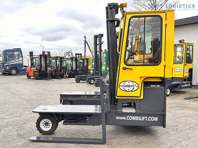 Combilift C4500 / DUPLEX / 4050MM / DIESEL / WIDE POSITIONER / FREE LIFT C4500 / DUPLEX / 4050MM / DIESEL / WIDE POSITIONER / FREE LIFT - Чотириходовий річ-трак: фото 2 Combilift C4500 / DUPLEX / 4050MM / DIESEL / WIDE POSITIONER / FREE LIFT C4500 / DUPLEX / 4050MM / DIESEL / WIDE POSITIONER / FREE LIFT - Чотириходовий річ-трак: фото 2