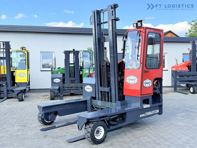 Combilift C4500 / GAS / DUPLEX - 4500MM / POSITIONER / FREE LIFT / FULL CABIN / ONLY 6178H / CONDITION - LIKE NEW! C4500 / GAS / DUPLEX - - Чотириходовий річ-трак: фото 1 Combilift C4500 / GAS / DUPLEX - 4500MM / POSITIONER / FREE LIFT / FULL CABIN / ONLY 6178H / CONDITION - LIKE NEW! C4500 / GAS / DUPLEX - - Чотириходовий річ-трак: фото 1