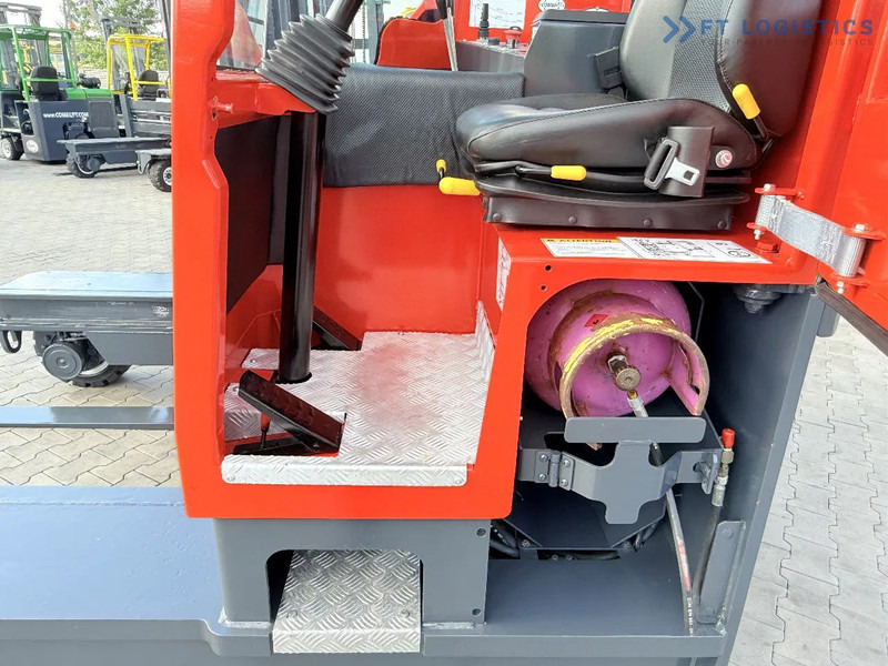 Чотириходовий річ-трак Combilift C4500 / GAS / DUPLEX - 4500MM / POSITIONER / FREE LIFT / FULL CABIN / ONLY 6178H / CONDITION - LIKE NEW! C4500 / GAS / DUPLEX -: фото 11 Чотириходовий річ-трак Combilift C4500 / GAS / DUPLEX - 4500MM / POSITIONER / FREE LIFT / FULL CABIN / ONLY 6178H / CONDITION - LIKE NEW! C4500 / GAS / DUPLEX -: фото 11
