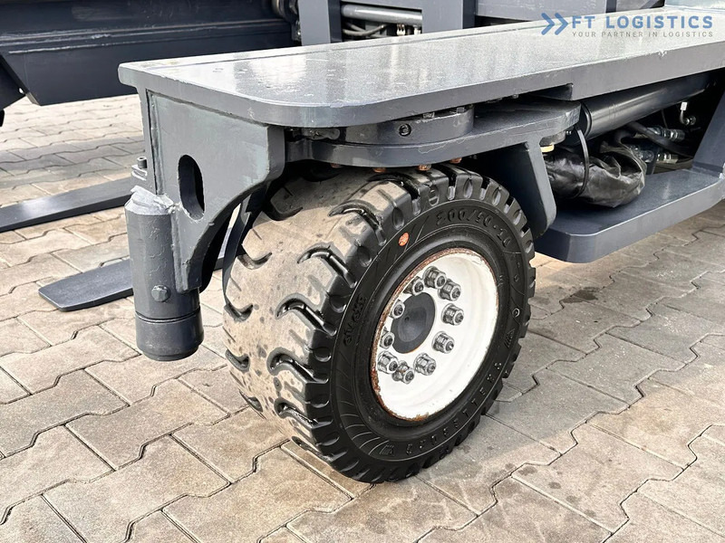 Combilift C4500 / LPG / TRIPLEX / 5500MM / FREE LIFT / HYDRAULIC FORK SHIFT / Like New C4500 / LPG / TRIPLEX / 5500MM / FREE LIFT / HYDRAU - Чотириходовий річ-трак: фото 5 Combilift C4500 / LPG / TRIPLEX / 5500MM / FREE LIFT / HYDRAULIC FORK SHIFT / Like New C4500 / LPG / TRIPLEX / 5500MM / FREE LIFT / HYDRAU - Чотириходовий річ-трак: фото 5