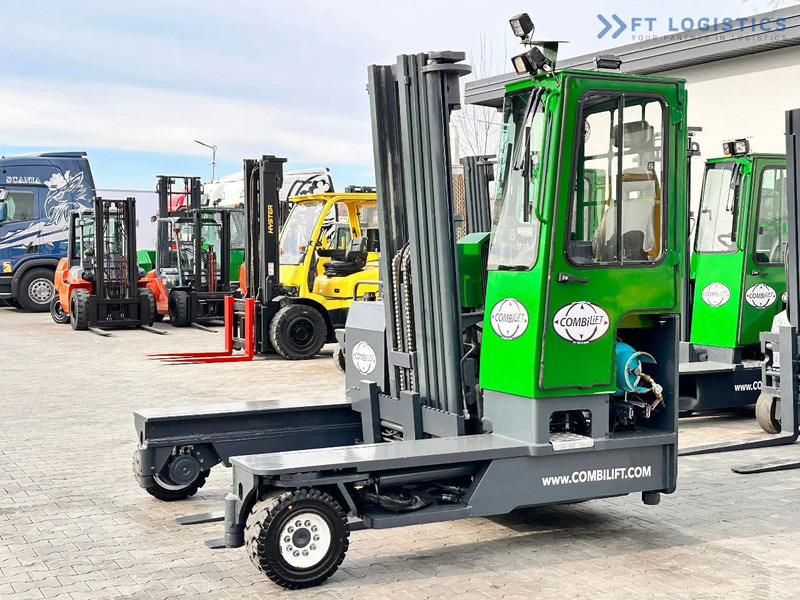 Combilift C4500 / LPG / TRIPLEX / 5500MM / FREE LIFT / HYDRAULIC FORK SHIFT / Like New C4500 / LPG / TRIPLEX / 5500MM / FREE LIFT / HYDRAU - Чотириходовий річ-трак: фото 2 Combilift C4500 / LPG / TRIPLEX / 5500MM / FREE LIFT / HYDRAULIC FORK SHIFT / Like New C4500 / LPG / TRIPLEX / 5500MM / FREE LIFT / HYDRAU - Чотириходовий річ-трак: фото 2