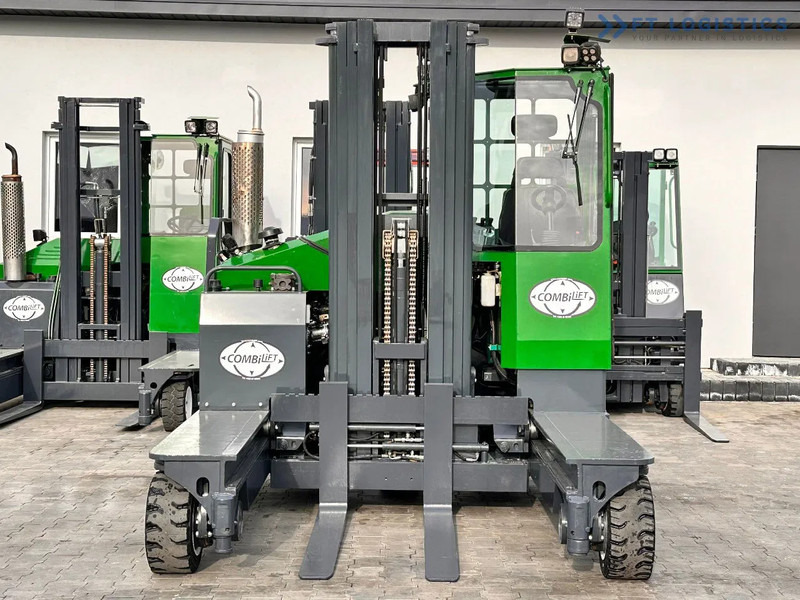 Combilift C4500 / LPG / TRIPLEX / 5500MM / FREE LIFT / HYDRAULIC FORK SHIFT / Like New C4500 / LPG / TRIPLEX / 5500MM / FREE LIFT / HYDRAU - Чотириходовий річ-трак: фото 4 Combilift C4500 / LPG / TRIPLEX / 5500MM / FREE LIFT / HYDRAULIC FORK SHIFT / Like New C4500 / LPG / TRIPLEX / 5500MM / FREE LIFT / HYDRAU - Чотириходовий річ-трак: фото 4