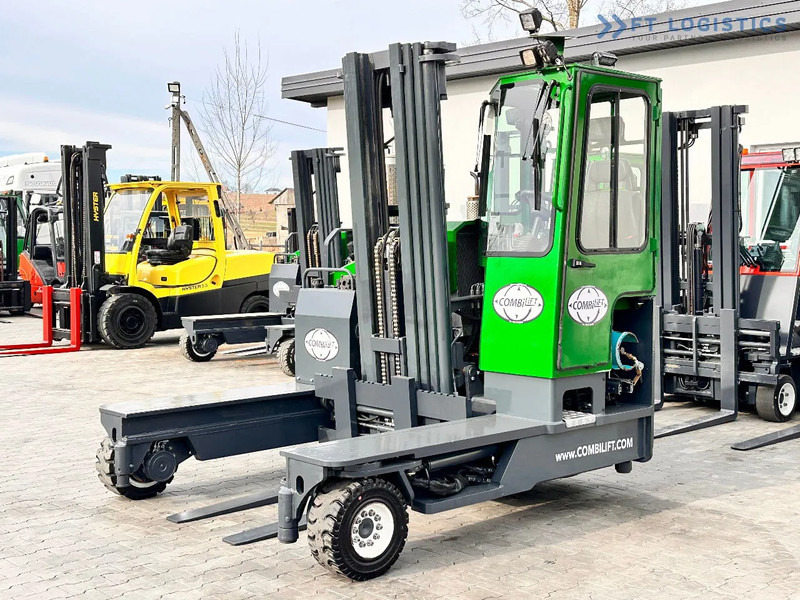 Combilift C4500 / LPG / TRIPLEX / 5500MM / FREE LIFT / HYDRAULIC FORK SHIFT / Like New C4500 / LPG / TRIPLEX / 5500MM / FREE LIFT / HYDRAU - Чотириходовий річ-трак: фото 1 Combilift C4500 / LPG / TRIPLEX / 5500MM / FREE LIFT / HYDRAULIC FORK SHIFT / Like New C4500 / LPG / TRIPLEX / 5500MM / FREE LIFT / HYDRAU - Чотириходовий річ-трак: фото 1