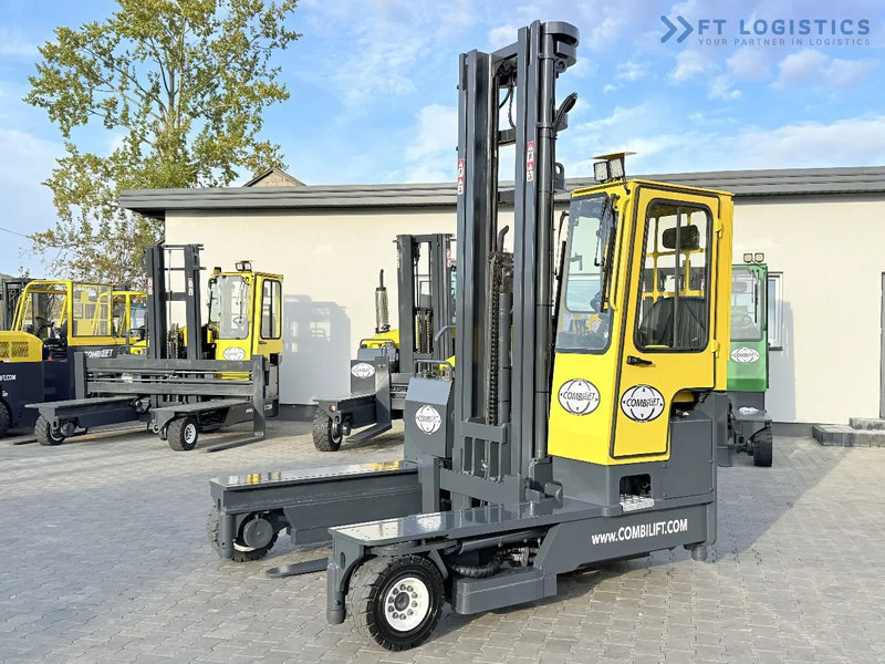 Combilift C5000 / DIESEL / TRIPLEX 7600MM / FULL FREE LIFT / FORK POSITIONER / HEATING / FULL HEATED CABIN / EXCELLENT CONDITION / Wide ra - Чотириходовий річ-трак: фото 1 Combilift C5000 / DIESEL / TRIPLEX 7600MM / FULL FREE LIFT / FORK POSITIONER / HEATING / FULL HEATED CABIN / EXCELLENT CONDITION / Wide ra - Чотириходовий річ-трак: фото 1