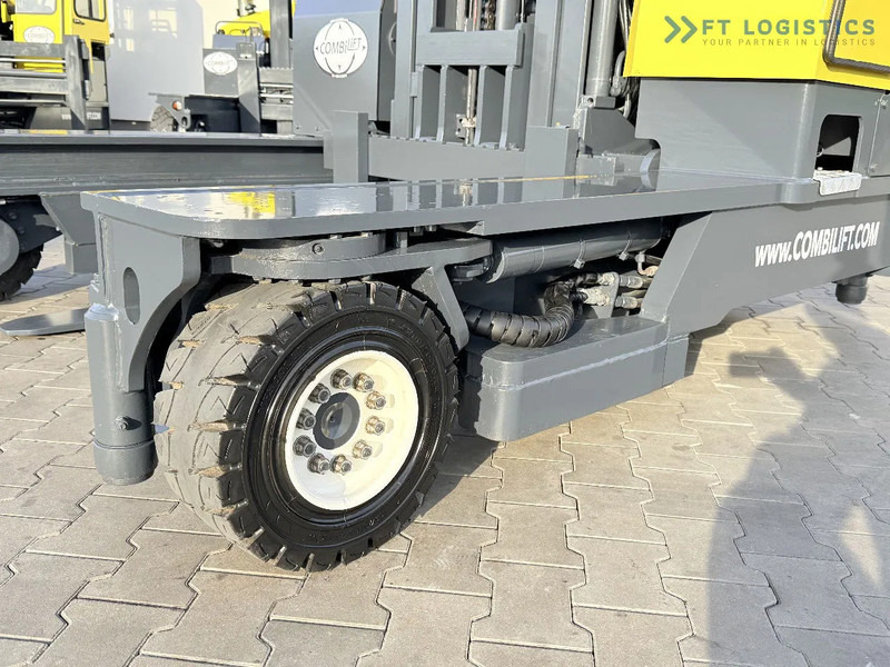 Combilift C5000 / DIESEL / TRIPLEX 7600MM / FULL FREE LIFT / FORK POSITIONER / HEATING / FULL HEATED CABIN / EXCELLENT CONDITION / Wide ra - Чотириходовий річ-трак: фото 4 Combilift C5000 / DIESEL / TRIPLEX 7600MM / FULL FREE LIFT / FORK POSITIONER / HEATING / FULL HEATED CABIN / EXCELLENT CONDITION / Wide ra - Чотириходовий річ-трак: фото 4