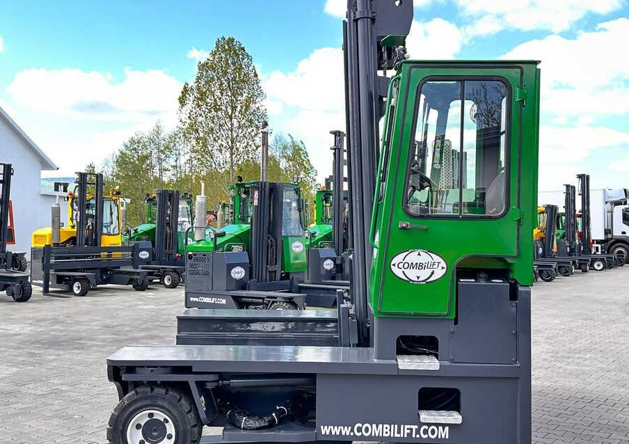 Combilift C8000 / DIESEL / 4600MM / DUPLEX / KUBOTA / EXCELLENT CONDITION - Чотириходовий річ-трак: фото 3 Combilift C8000 / DIESEL / 4600MM / DUPLEX / KUBOTA / EXCELLENT CONDITION - Чотириходовий річ-трак: фото 3