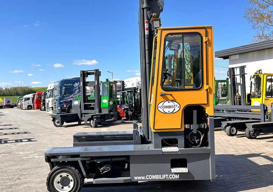 Combilift C9000 / GAS / DUPLEX / 4700MM / FREE LIFT / POSITIONER / FORK SIDE SHIFT / EXCELLENT CONDITION - Чотириходовий річ-трак: фото 2 Combilift C9000 / GAS / DUPLEX / 4700MM / FREE LIFT / POSITIONER / FORK SIDE SHIFT / EXCELLENT CONDITION - Чотириходовий річ-трак: фото 2