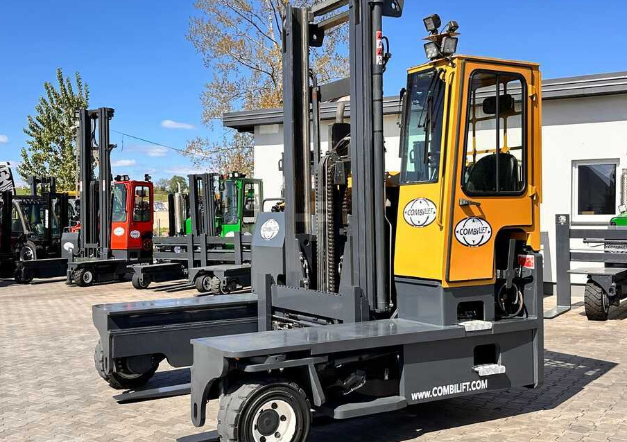 Combilift C9000 / GAS / DUPLEX / 4700MM / FREE LIFT / POSITIONER / FORK SIDE SHIFT / EXCELLENT CONDITION - Чотириходовий річ-трак: фото 4 Combilift C9000 / GAS / DUPLEX / 4700MM / FREE LIFT / POSITIONER / FORK SIDE SHIFT / EXCELLENT CONDITION - Чотириходовий річ-трак: фото 4