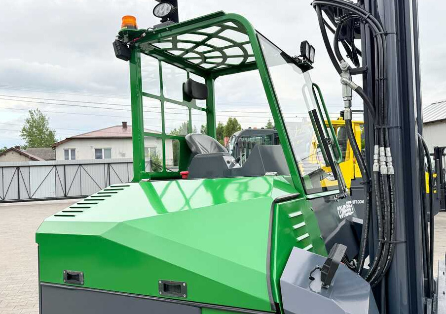 Combilift CBE4000 / TRIPLEX / 5200 / FREE-LIFT - Чотириходовий річ-трак: фото 4 Combilift CBE4000 / TRIPLEX / 5200 / FREE-LIFT - Чотириходовий річ-трак: фото 4