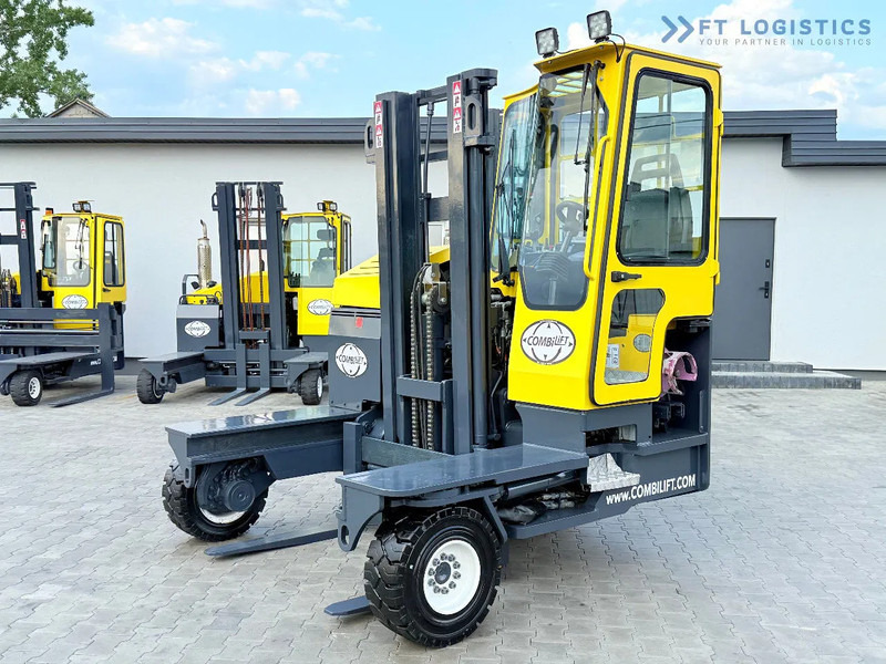 Combilift COMBILIFT C3000XL LARGE CABIN – DUPLEX 3200mm – Year 2015 – LPG – FREE LIFT – SIDESHIFT – CONDITION 5/5 COMBILIFT C3000XL LARGE - Чотириходовий річ-трак: фото 1 Combilift COMBILIFT C3000XL LARGE CABIN – DUPLEX 3200mm – Year 2015 – LPG – FREE LIFT – SIDESHIFT – CONDITION 5/5 COMBILIFT C3000XL LARGE - Чотириходовий річ-трак: фото 1