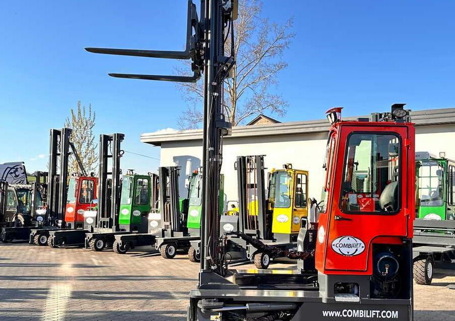 Чотириходовий річ-трак Combilift COMBILIFT C4000 – TRIPLEX 9300 mm – Year 2017 – GAS – FREE LIFT – FORK SIDE SHIFT – CONDITION 5/5: фото 22