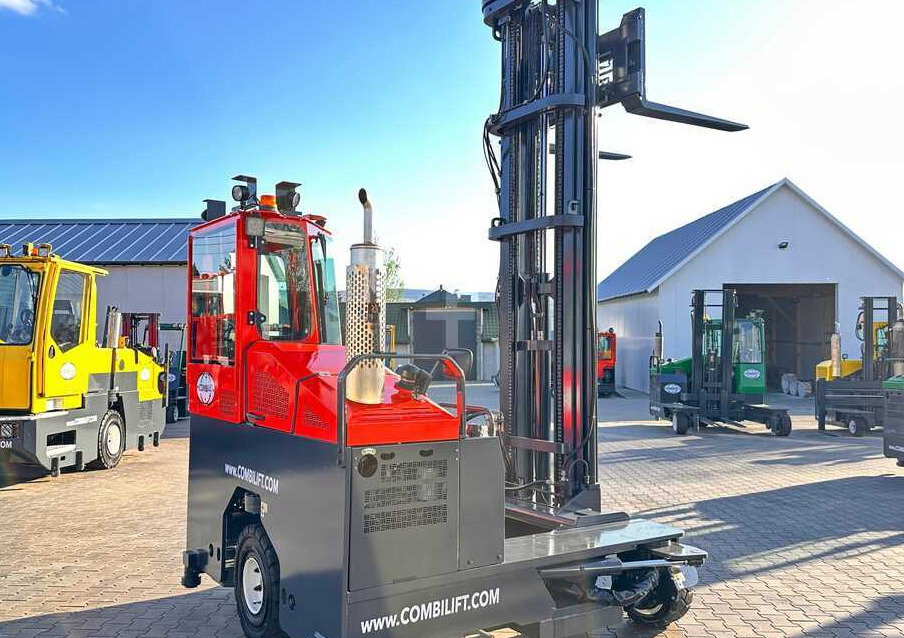 Чотириходовий річ-трак Combilift COMBILIFT C4000 – TRIPLEX 9300 mm – Year 2017 – GAS – FREE LIFT – FORK SIDE SHIFT – CONDITION 5/5: фото 26