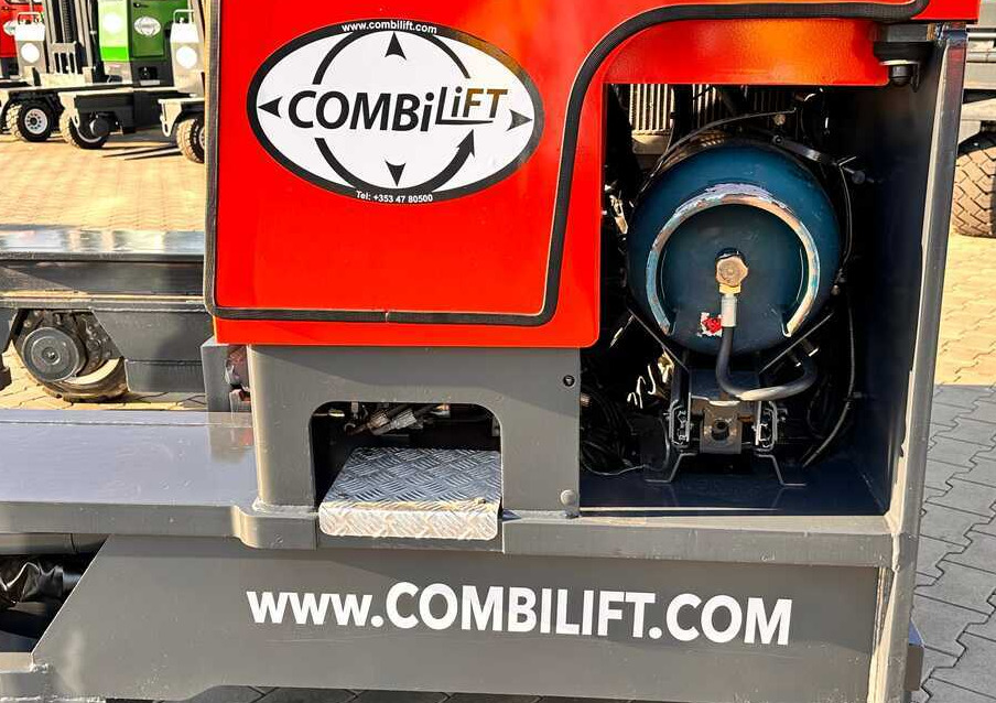 Чотириходовий річ-трак Combilift COMBILIFT C4000 – TRIPLEX 9300 mm – Year 2017 – GAS – FREE LIFT – FORK SIDE SHIFT – CONDITION 5/5: фото 10
