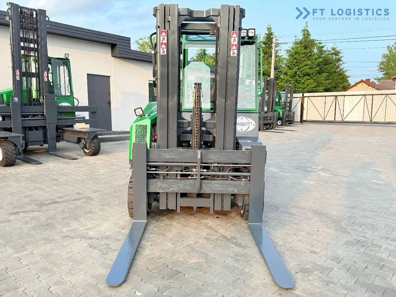 Combilift COMBILIFT C4000CB – TRIPLEX 5200mm – Year 2017 – LPG – FREE LIFT – SIDESHIFT – FORK POSITIONER – CONDITION 5/5 COMBILIFT C4000CB - Чотириходовий річ-трак: фото 4 Combilift COMBILIFT C4000CB – TRIPLEX 5200mm – Year 2017 – LPG – FREE LIFT – SIDESHIFT – FORK POSITIONER – CONDITION 5/5 COMBILIFT C4000CB - Чотириходовий річ-трак: фото 4